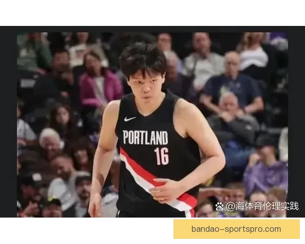 杨瀚森因伤缺席 开拓者拒森林狼18分逆转 格兰特26分助力制胜5分